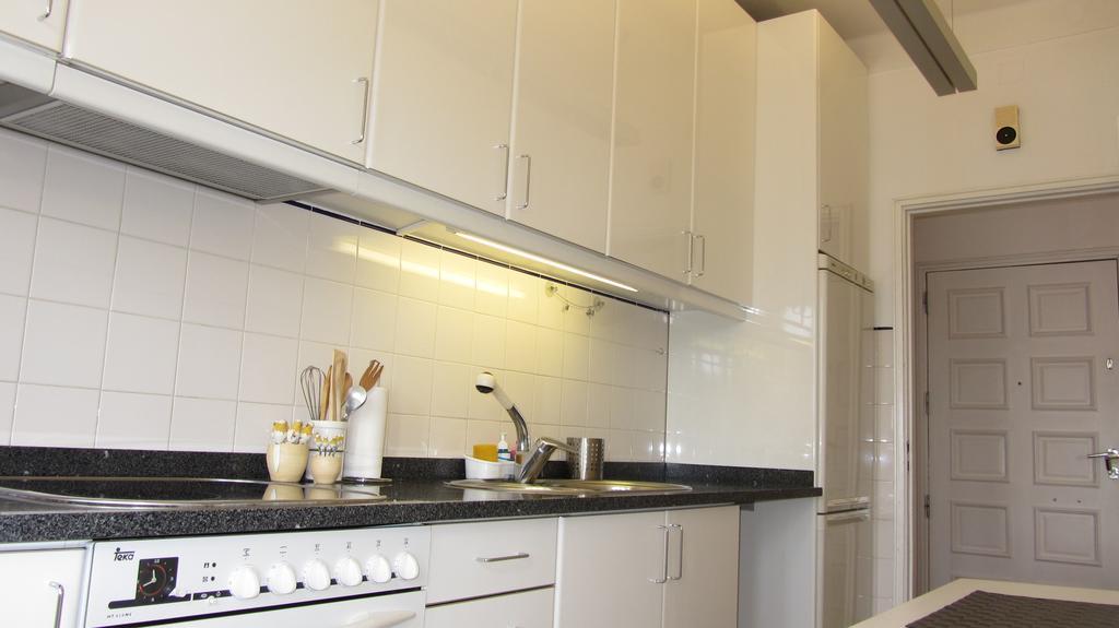 City Flat Near The Sea Porto Luaran gambar
